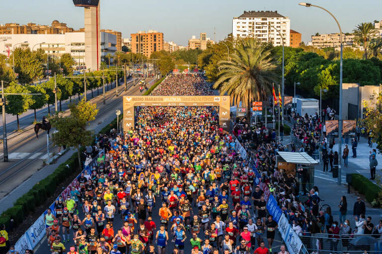 Salida del Medio Maratón Valencia 2022